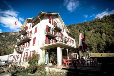 پانسیون Auberge Du Mont Blanc