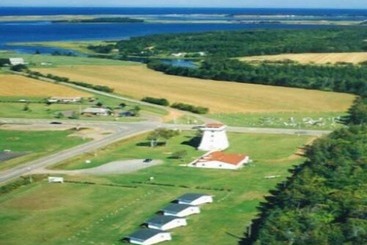 Baywatch Lighthouse Cottages & Motel