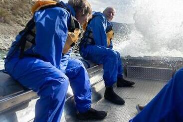 Kumsheen Rafting Resort