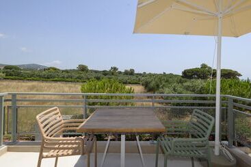 膳宿费 Callisto Seaside Homes & Suites