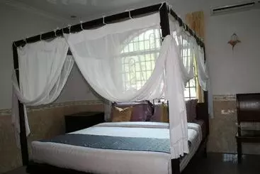 酒店 River Village Manor