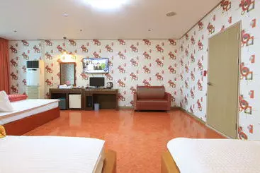 Marina Motel Busan Station