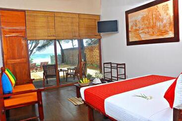 Resort The Beach Cabanas Retreat & Spa