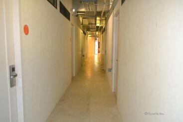 Spin Designer Hostel   El Nido