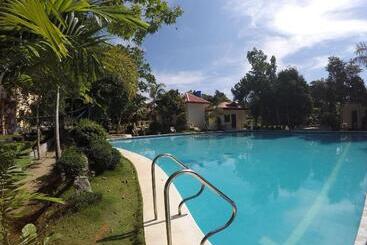 Almira Diving Resort