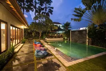 Turista apartmanok Amore Villas