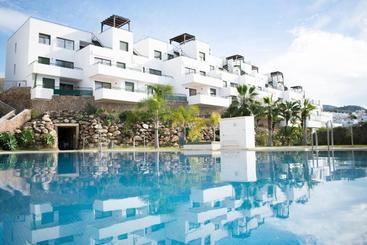 Apartamentos Turisticos Resort De Nerja