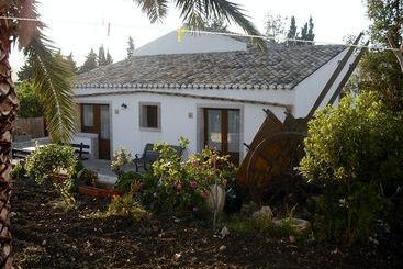 קוטג'' Borgo Di Pietra Bianca