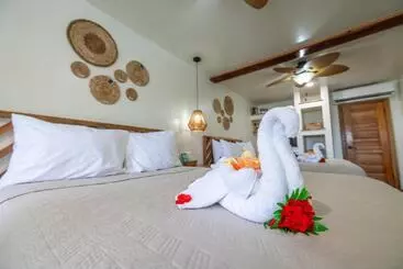 هتل Ocean Tide Beach Resort