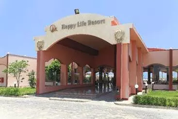 هتل Three Corners Happy Life Beach Resort