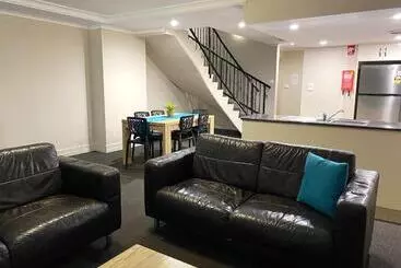 City Ville Apartments And Motel