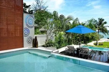 ホテル Beachfront Phuket