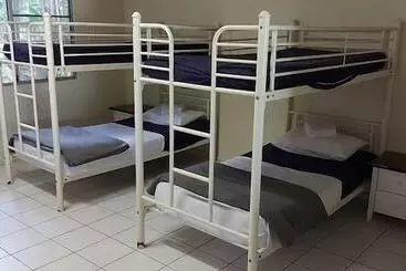 בית מלון כפרי Litchfield Tourist Park