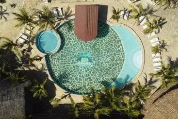 ویلا Jacaranda Beach Resort