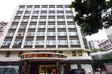 Kaiserdom Hotel Airport Road