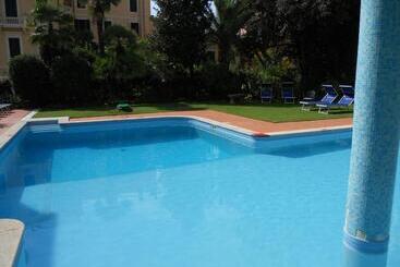 Settentrionale Esplanade