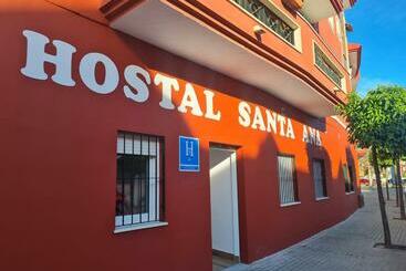 هاستل Hostal Santa Ana