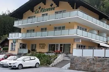 ホテル La Réserve