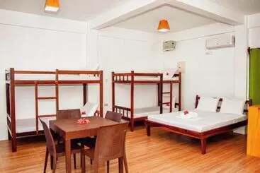 پانسیون Siargao Sunrise Villa