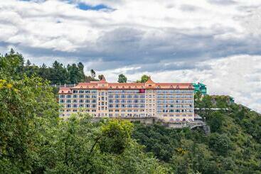 Resort Toshali Royal View ,s H I M L A