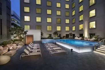 ホテル Hilton Garden Inn Dubai, Mall Avenue