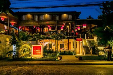 Отель River And Villa