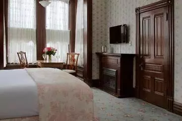 ホテル Victorian Inn