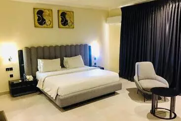 Summerset Continental Hotel Maitama By T E L E Hospitality
