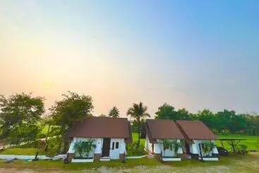 The Green Season Resort