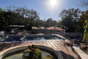 پانسیون Solaire