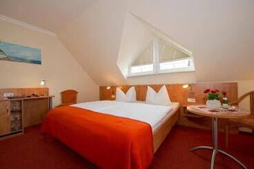 酒店 Sonnenklahr Mit Pool