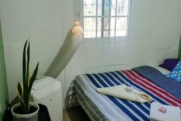 تختخواب و صبحانه Melendez Family S