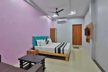 ホテル Oyo 81057  Rivanta