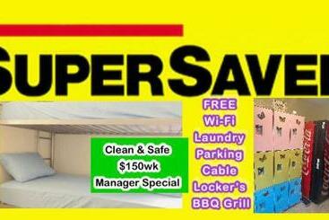 Alberg Men Only Dorms 3 Miles To The Beach