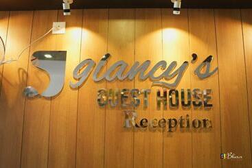 Pensjonat Glancy S Guest House