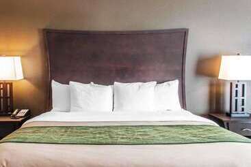 فندق Comfort Inn & Suites Woodward