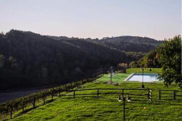 בית מלון כפרי Colle Bertini