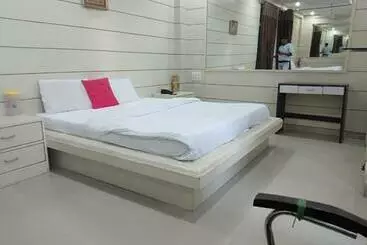 Hôtel Anand Villa By Wb Inn