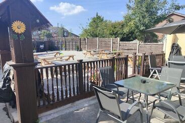 هتل The Oddfellows Arms