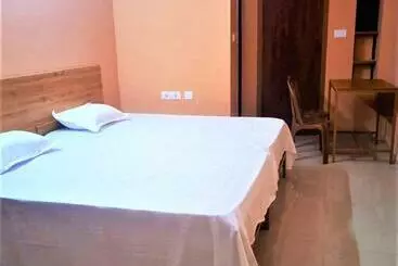 Hotel Skr Gusto Inn