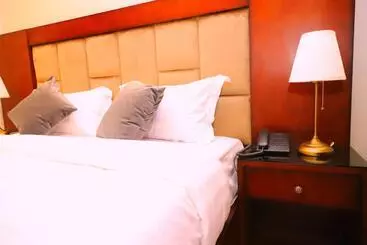 アパートホテル فندق الأفنيوز بالرس