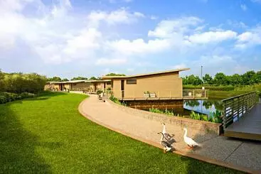 Life At Repose  Lake Villas Resort & Club