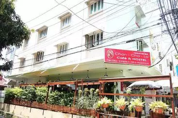 Hotel Chanchala Café & Hostel