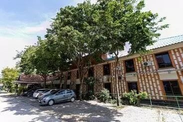 Hotel Deeden Pattaya Resort