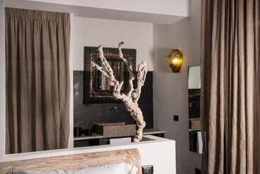 בית מלון כפרי Seven Maze Charming House