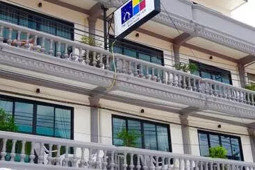 Hotel The Beach Cha Am Guest House