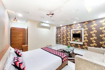 Jmc Hotel G9 Pithampur