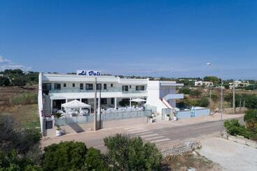 Li Pali Hotel & Restaurant