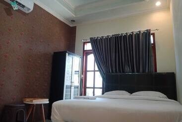 Pensione Caldera Park Homestay Syariah