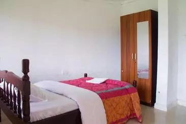Efraz Motel Kanungu